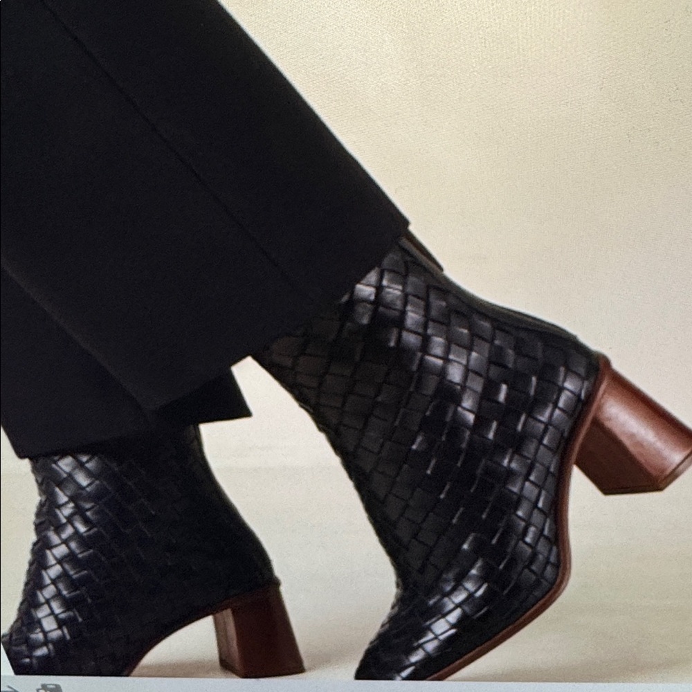 ALOHAS women’s Black Woven Ankle Boots size 39 US 8-8.5 pre owned - Picture 2 of 14